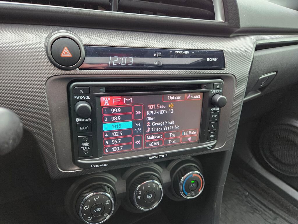 Used 2014 Scion tC image 27