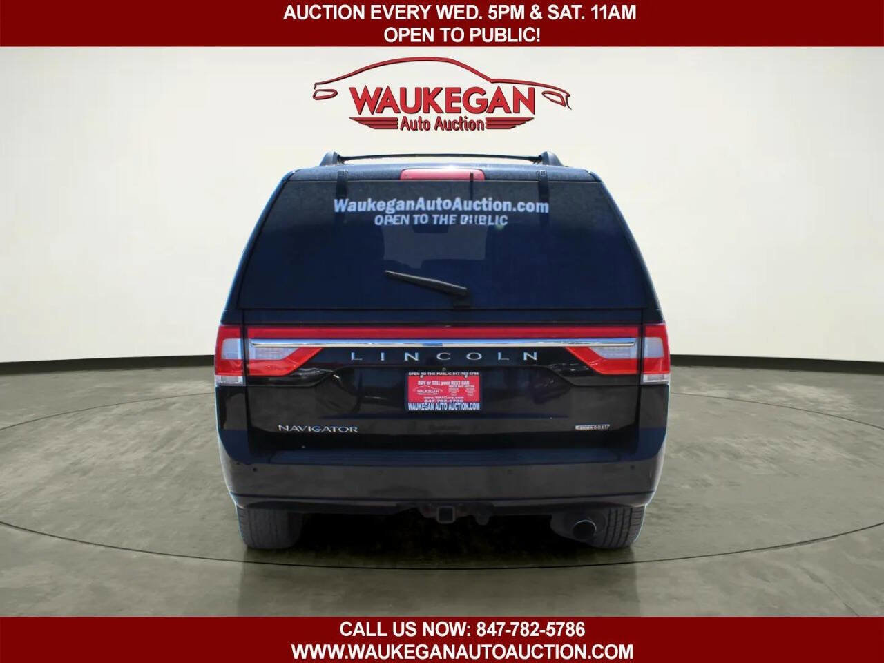 Used 2016 Lincoln Navigator Select AWD/4WD image 6