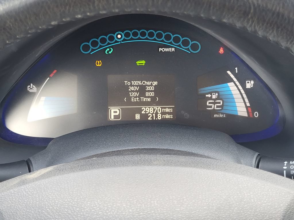 Used 2013 Nissan Leaf S FWD image 19