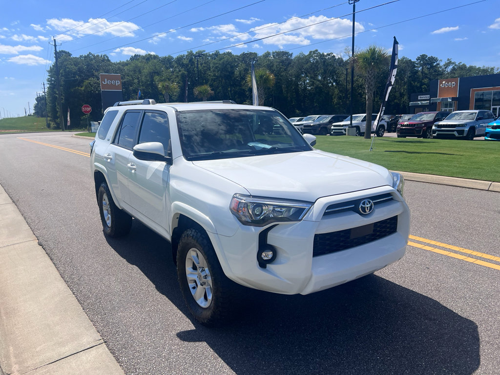 Used 2023 Toyota 4Runner SR5 AWD/4WD video 1