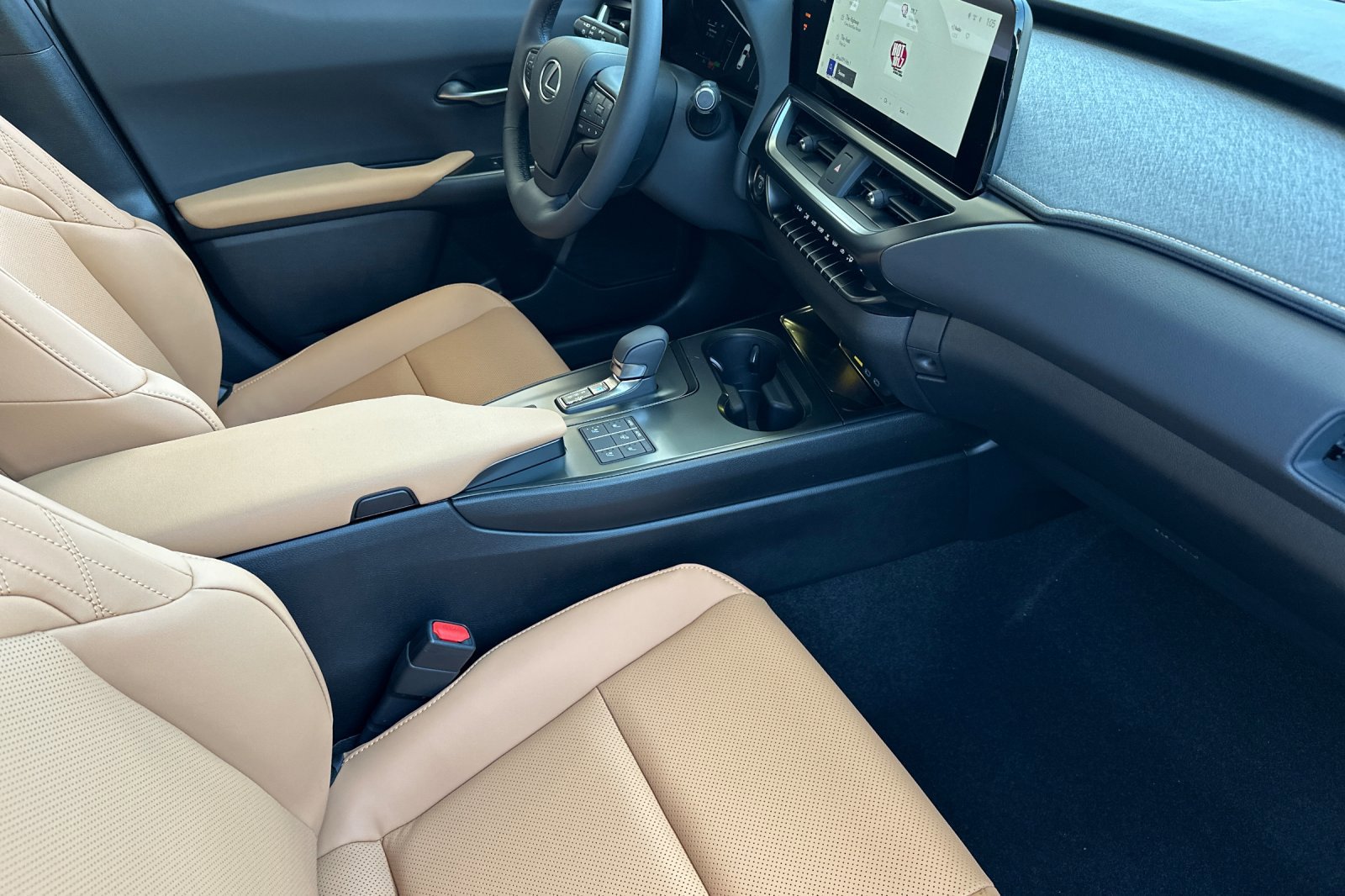 New 2026 Lexus UX 300h FWD image 16