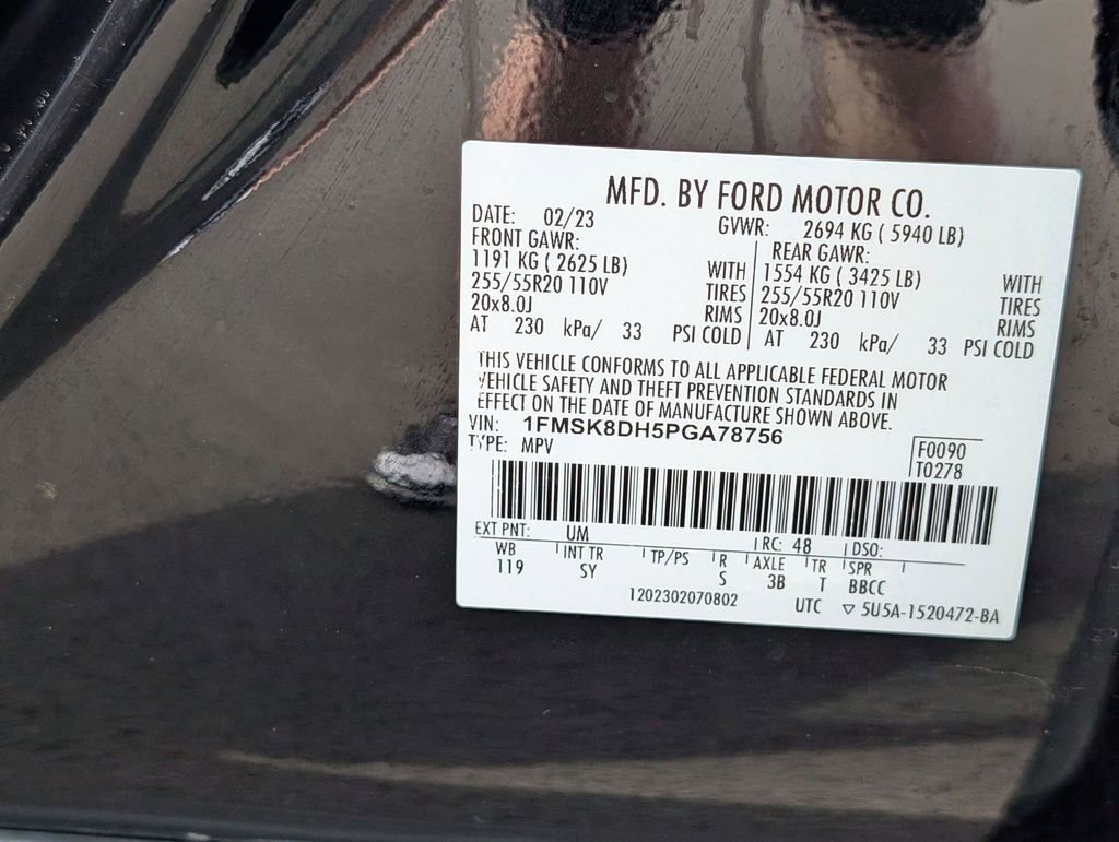 Used 2023 Ford Explorer XLT w/ Equipment Group 202A AWD/4WD image 26