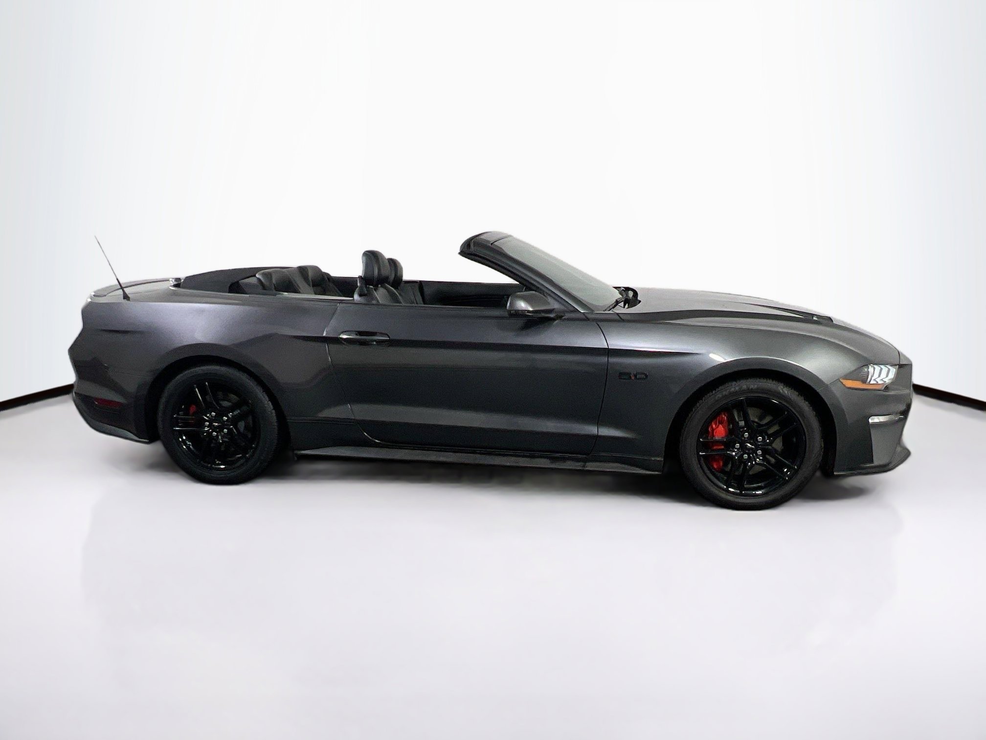 Used 2019 Ford Mustang GT Premium image 4