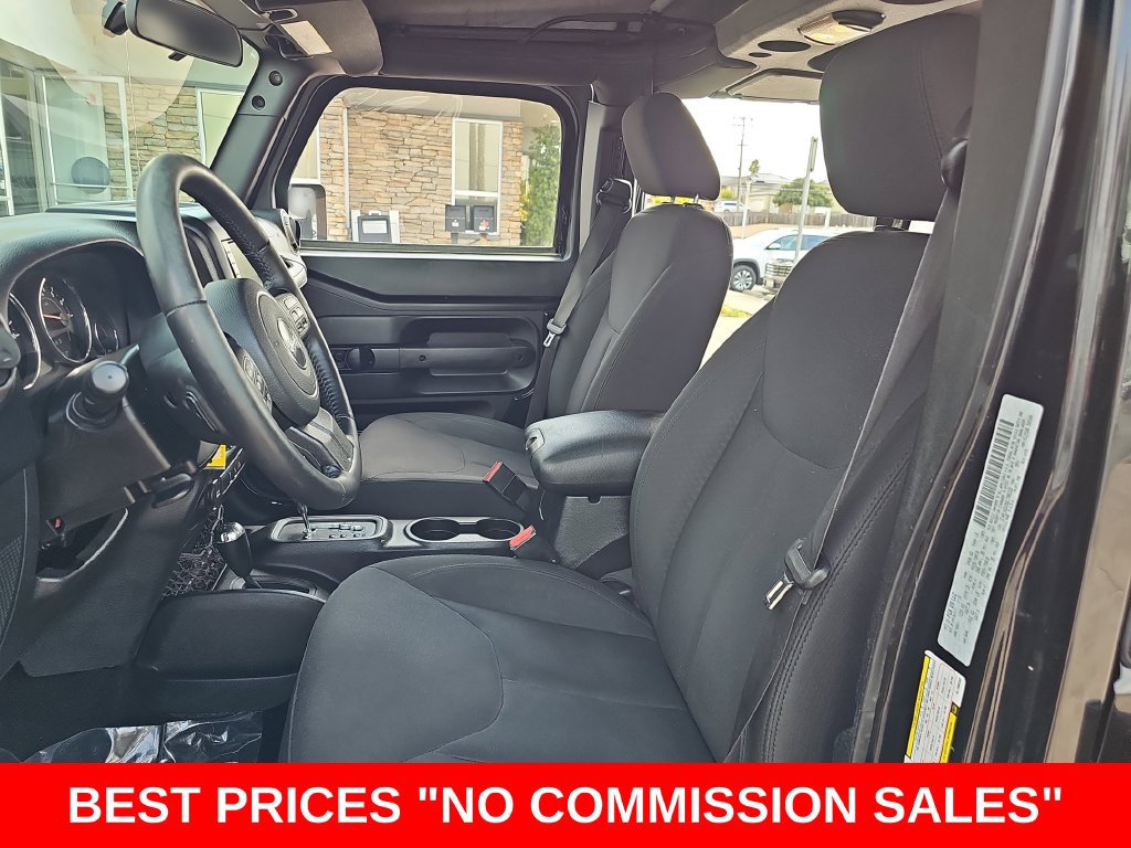 Used 2016 Jeep Wrangler Unlimited Sport w/ Connectivity Group AWD/4WD image 14