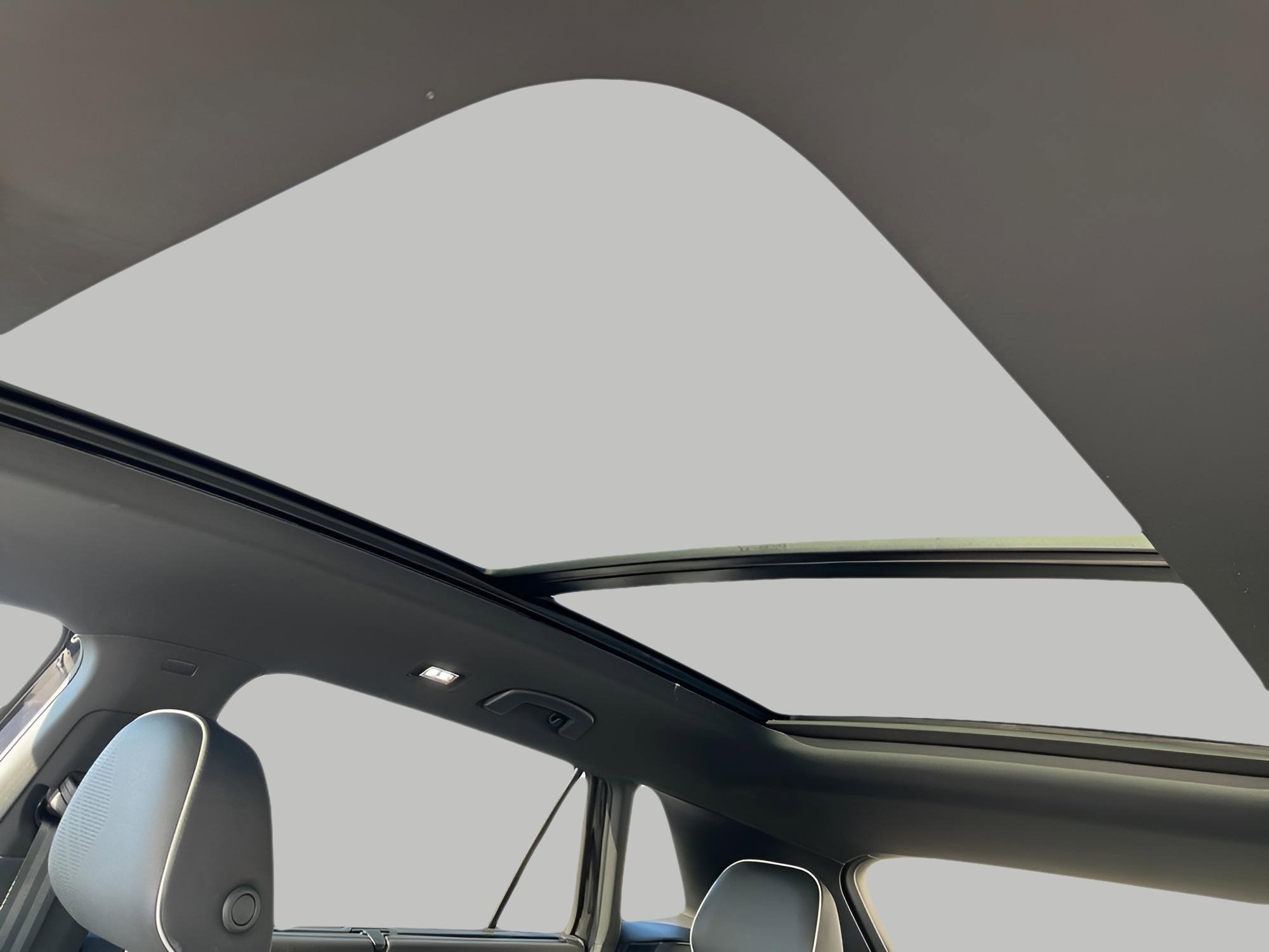 New 2026 Volkswagen Atlas Cross Sport SEL Premium R-Line image 22