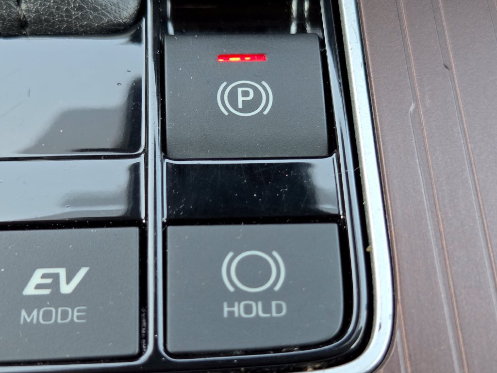 Used 2023 Toyota Sienna XLE FWD image 7