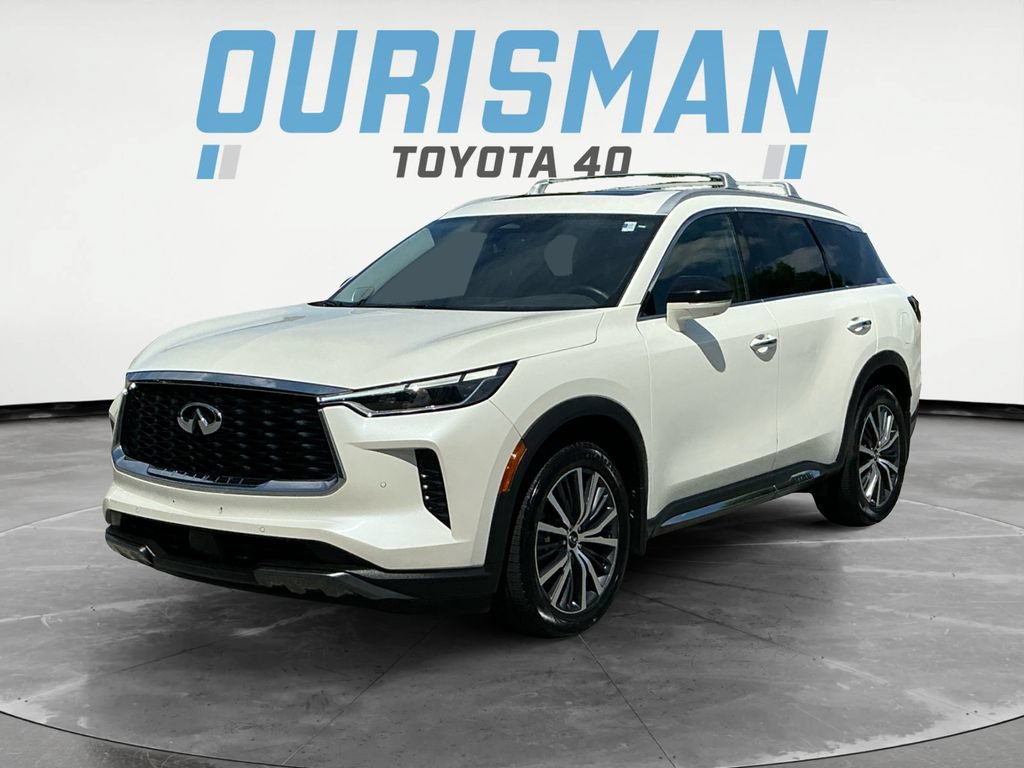 Used 2023 INFINITI QX60 Sensory w/ Cargo Package AWD/4WD image 3
