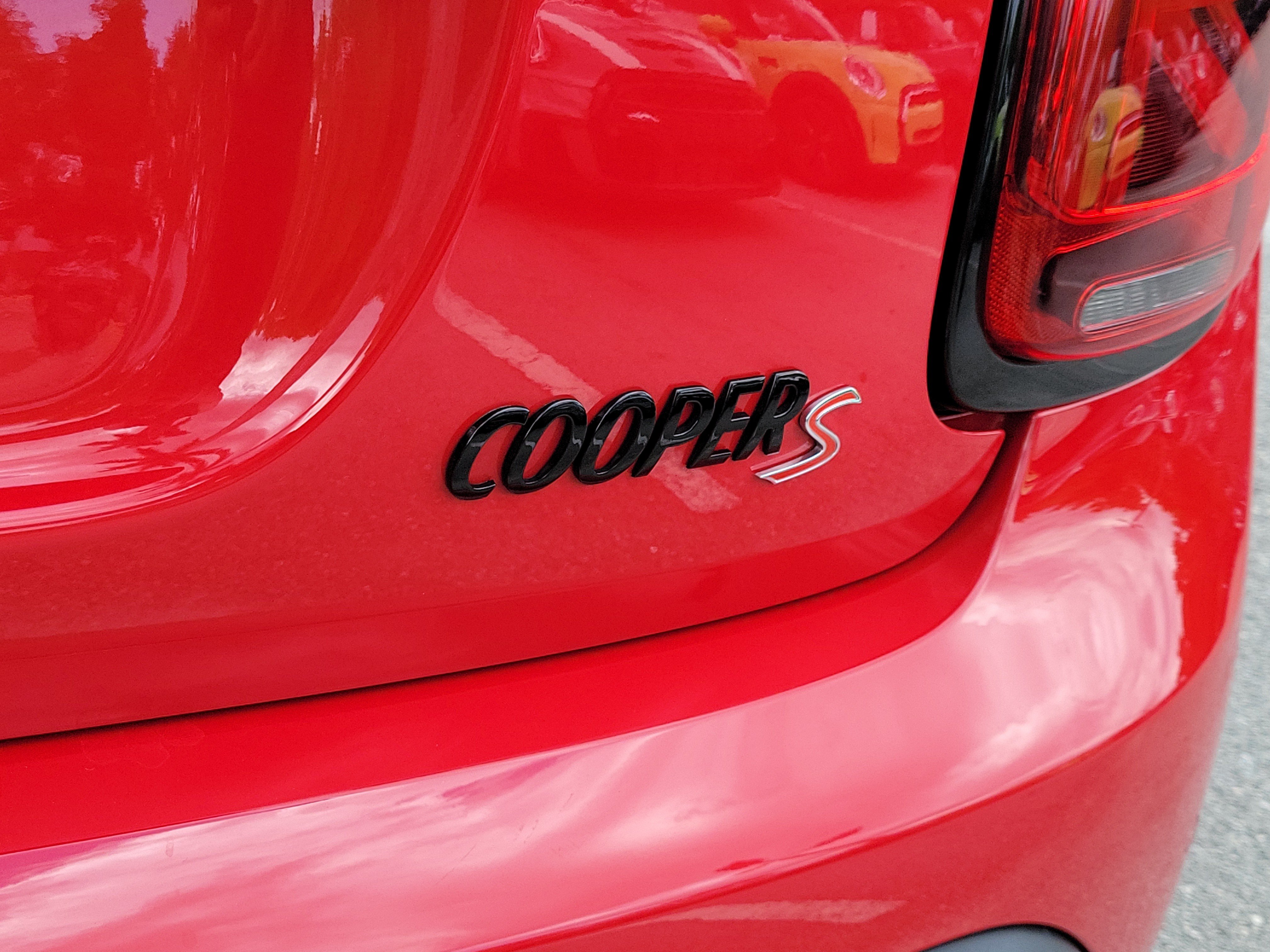 Used 2022 MINI Cooper S w/ Premium Package FWD image 5