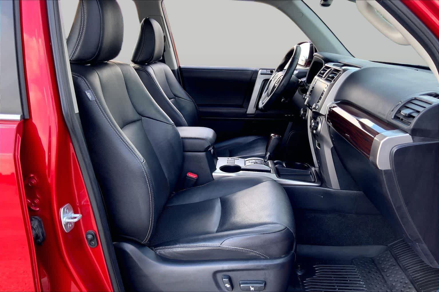 Used 2020 Toyota 4Runner Limited RWD image 9