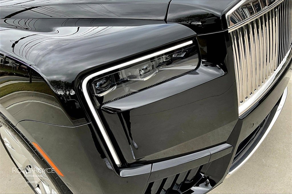 Certified 2025 Rolls-Royce Cullinan image 25