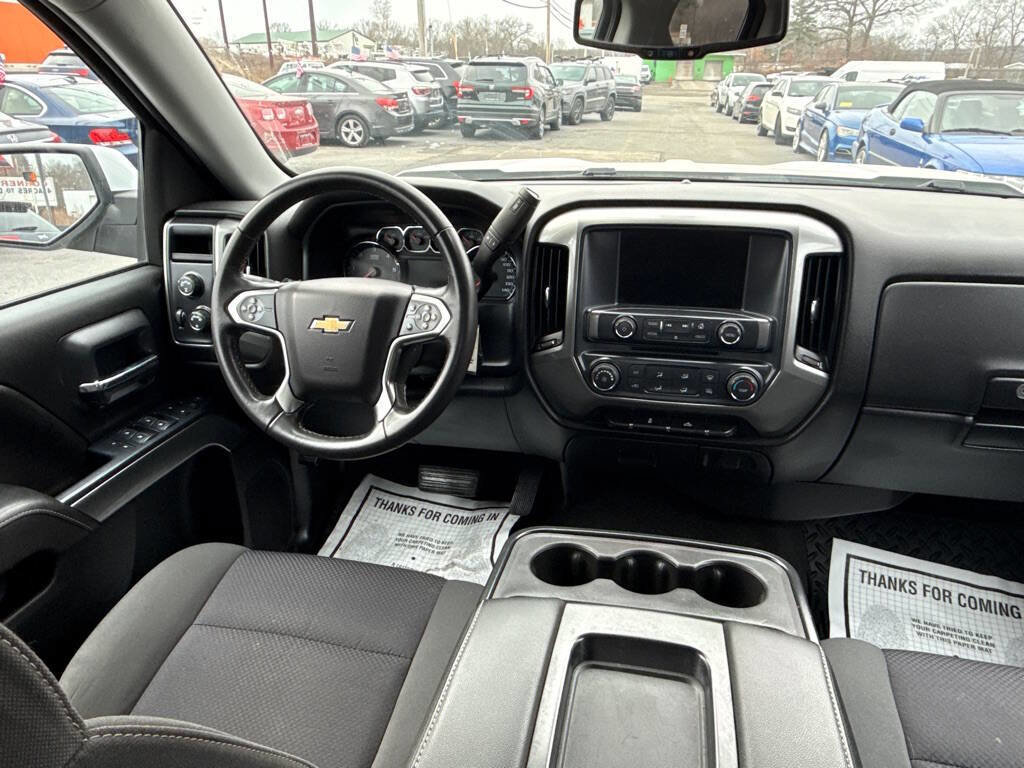 Used 2018 Chevrolet Silverado 1500 LT image 19