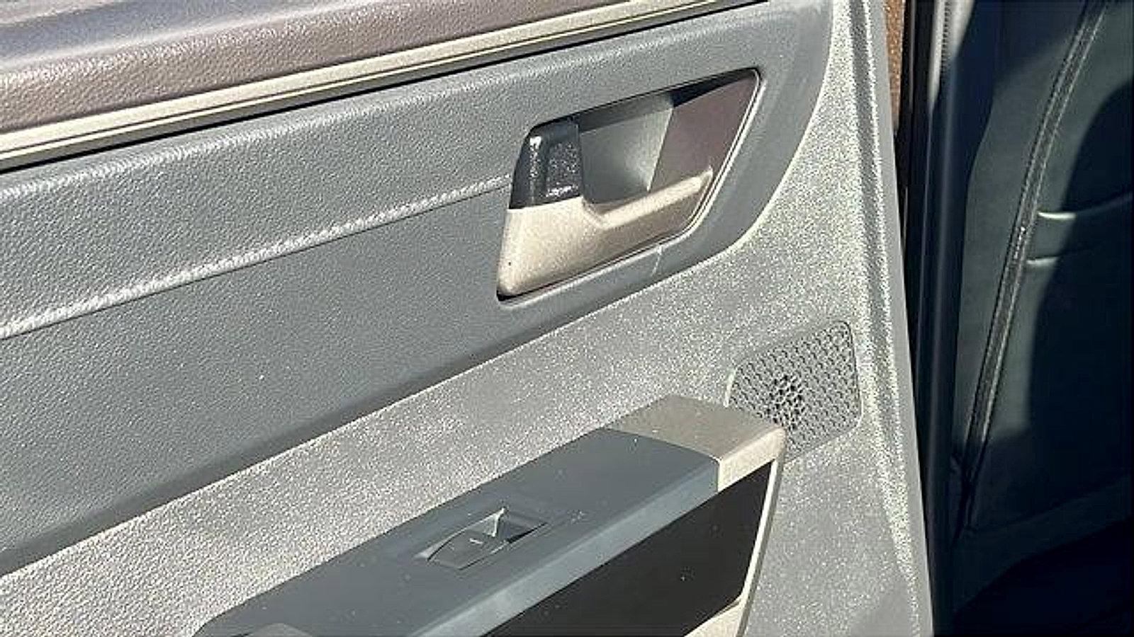 Used 2025 Toyota Tundra Limited image 13