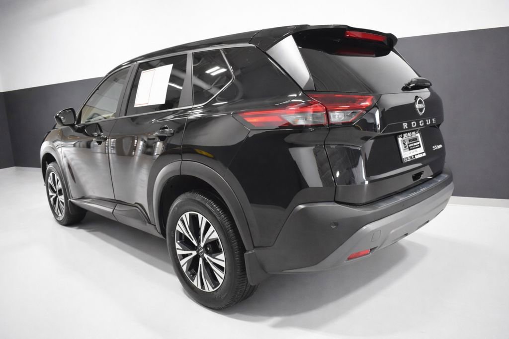 Certified 2023 Nissan Rogue SV image 3