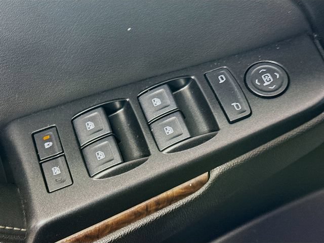 Used 2019 Chevrolet Tahoe LS AWD/4WD image 18
