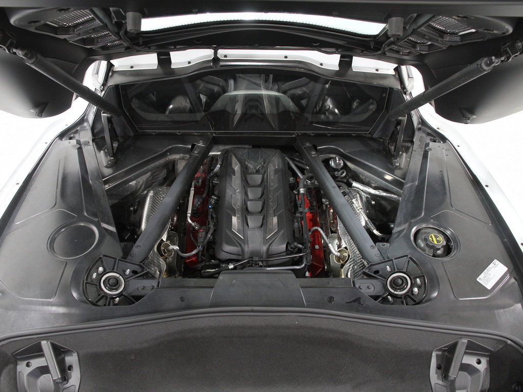 Used 2025 Chevrolet Corvette Stingray Preferred Cpe w/ 2LT image 23