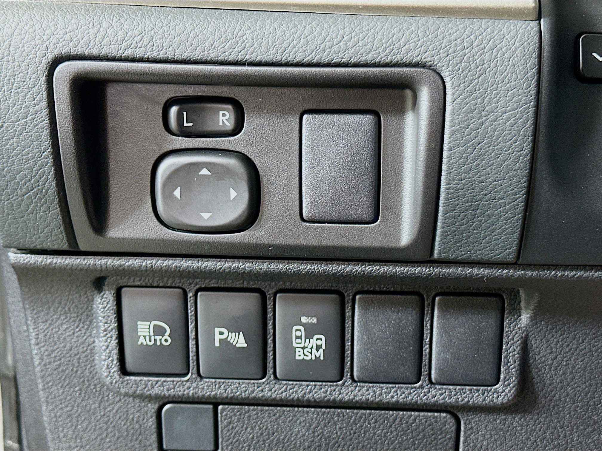 Used 2018 Lexus ES 350 image 17