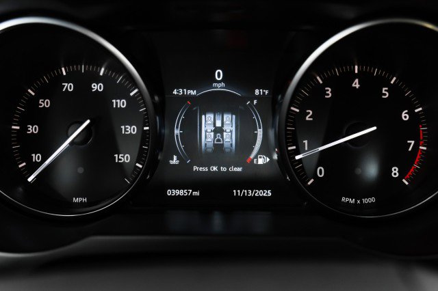 Used 2017 Land Rover Range Rover Evoque SE Premium image 16