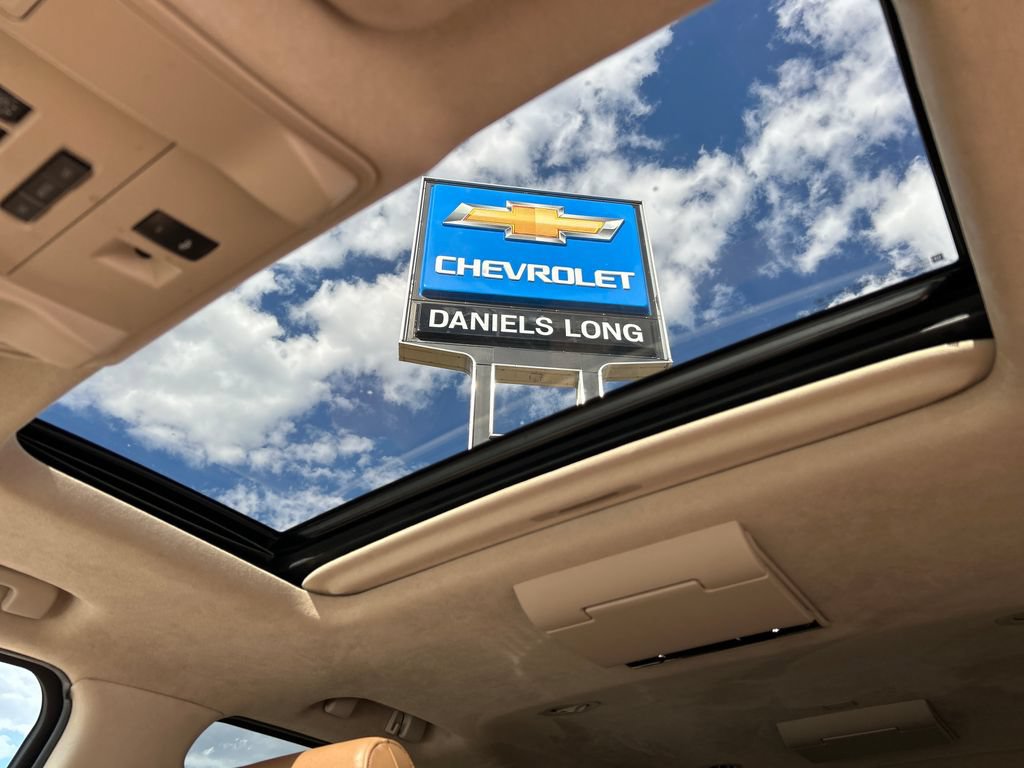 Used 2016 Cadillac Escalade ESV Platinum AWD/4WD image 24
