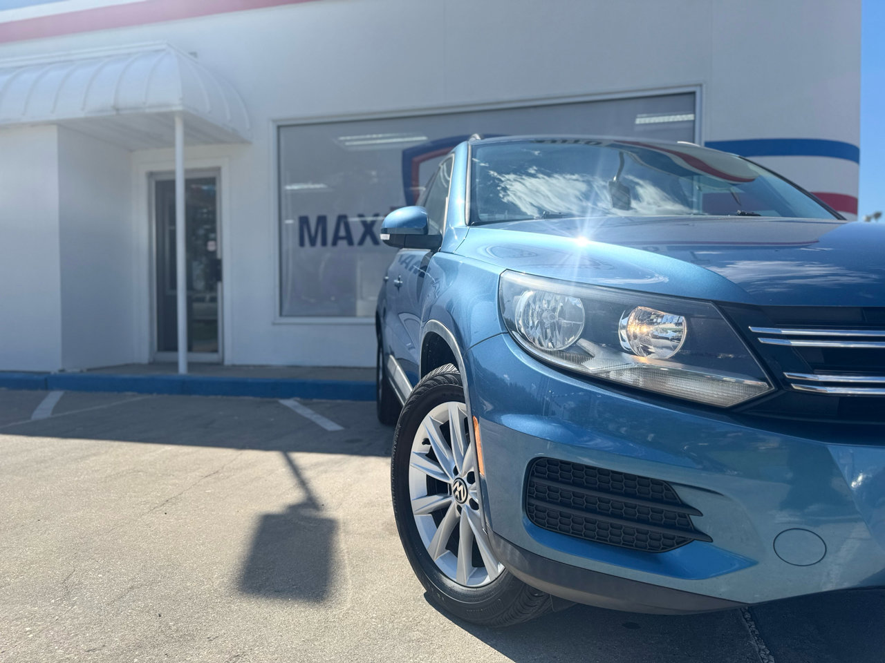 Used 2017 Volkswagen Tiguan Limited w/ Premium Package image 6