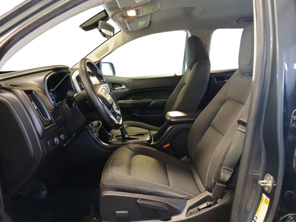 Used 2017 GMC Canyon SLE image 9