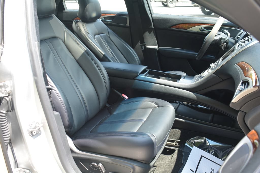 Used 2018 Lincoln MKZ Select w/ Select Plus Package AWD/4WD image 21