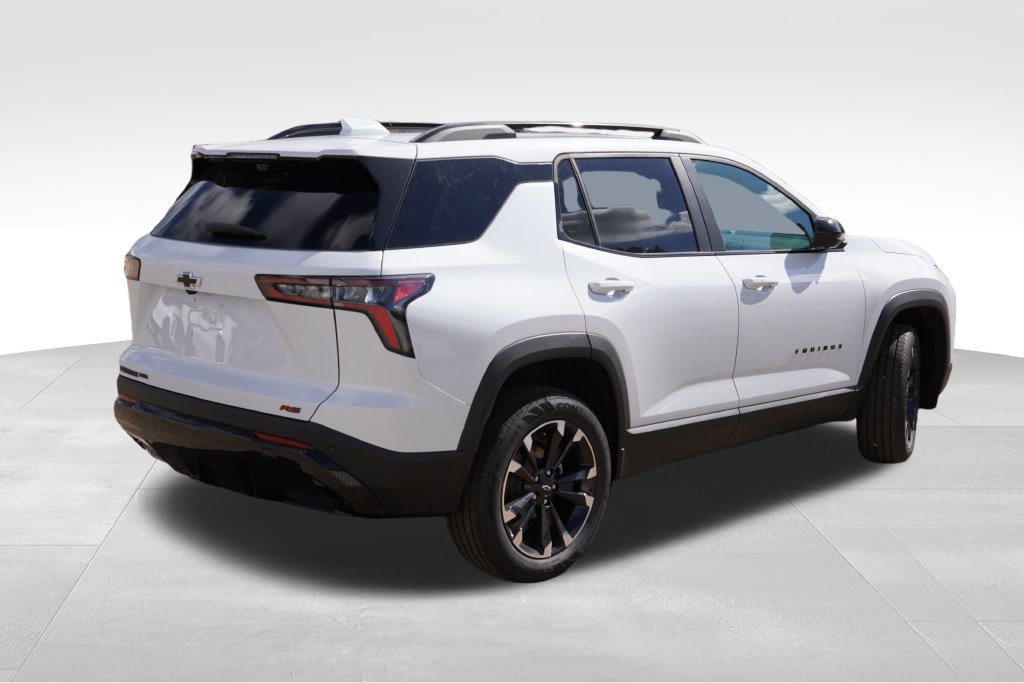 New 2027 Chevrolet Equinox RS w/ Safety and Technology Package AWD/4WD image 3