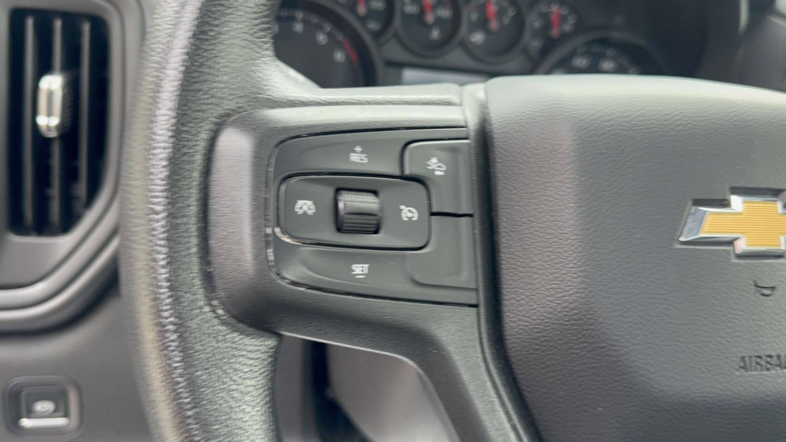 Used 2025 Chevrolet Silverado 1500 W/T image 18