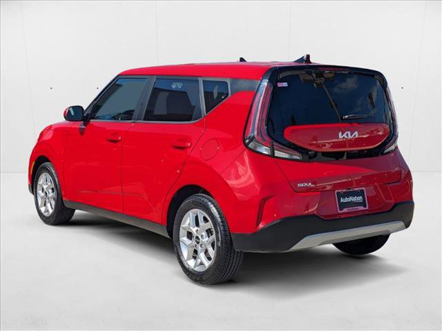Used 2023 Kia Soul LX w/ LX Technology Package image 8
