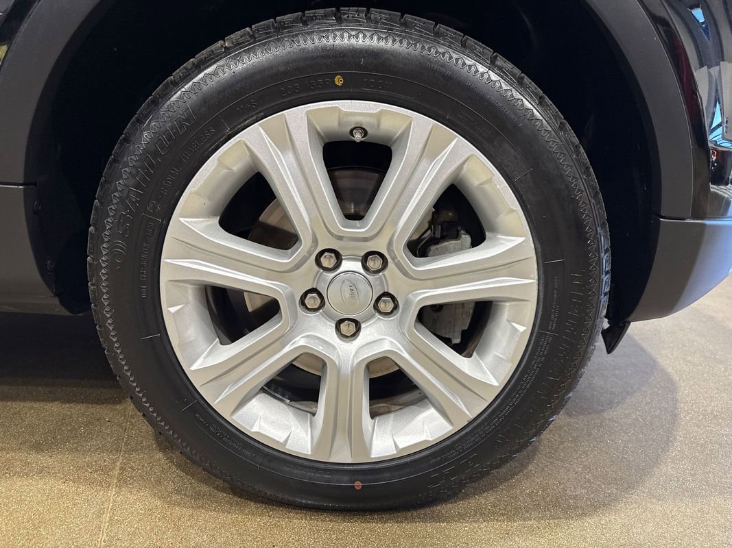 Used 2017 Land Rover Range Rover Evoque SE Premium image 59