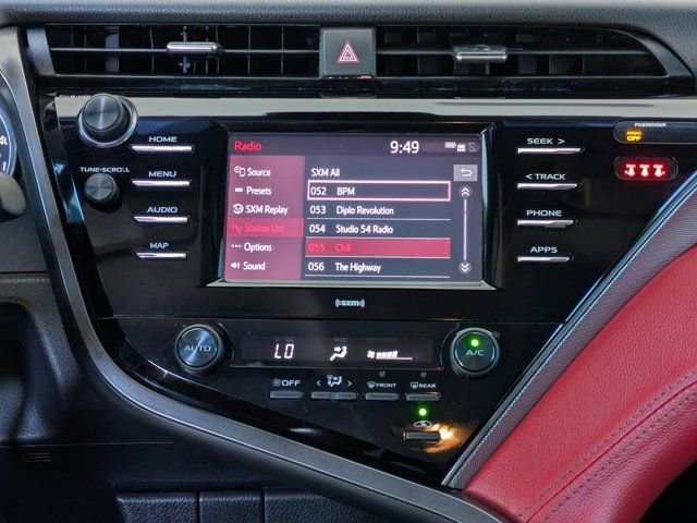 Used 2020 Toyota Camry SE image 15