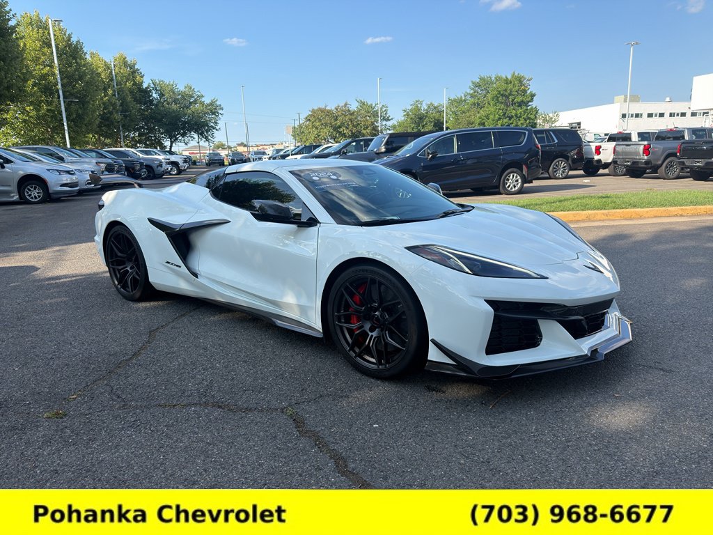 Used 2024 Chevrolet Corvette Z06 w/ Z07 Performance Package RWD image 1
