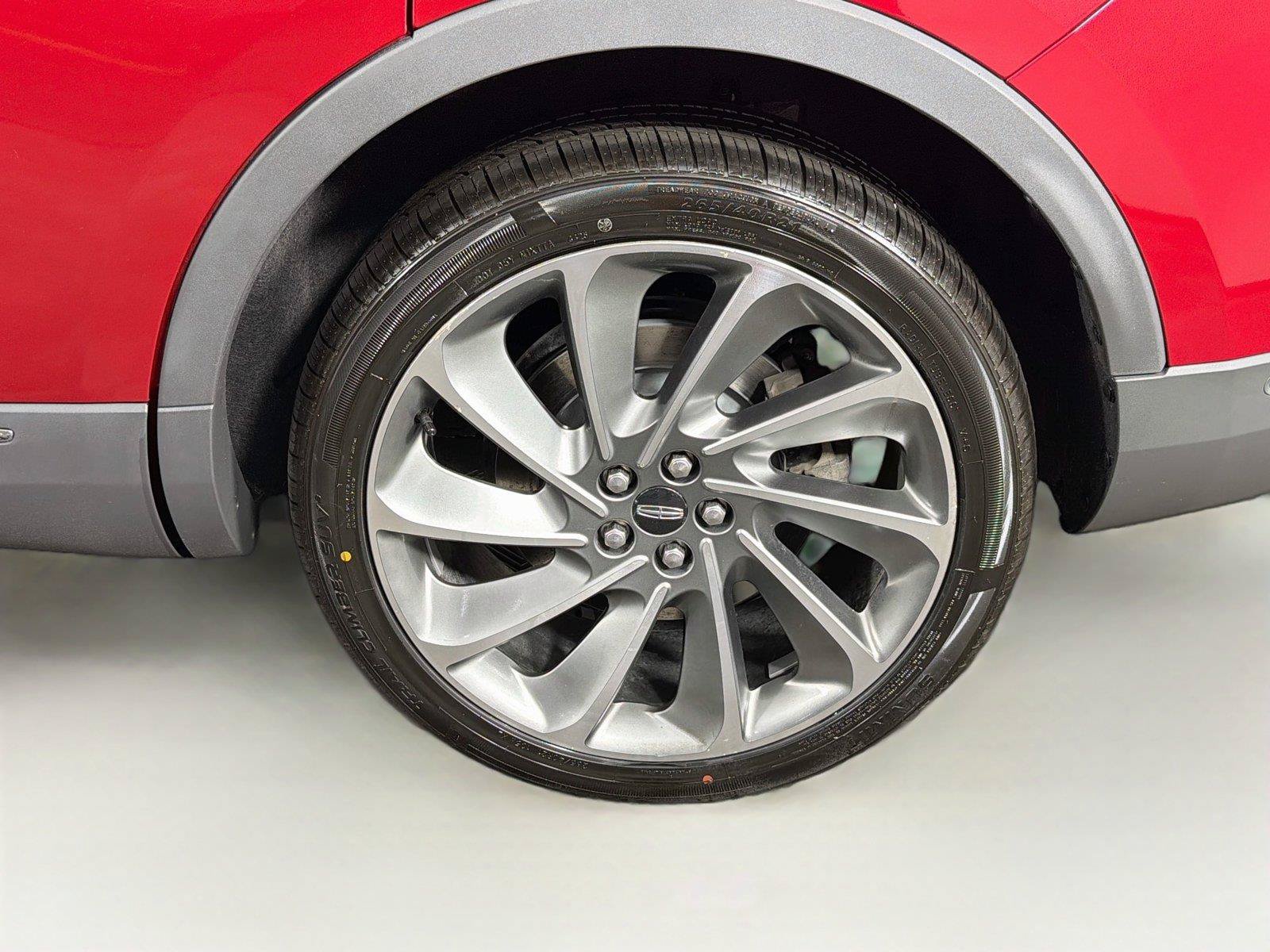 Used 2020 Lincoln Nautilus Reserve w/ Equipment Group 202A AWD/4WD image 36