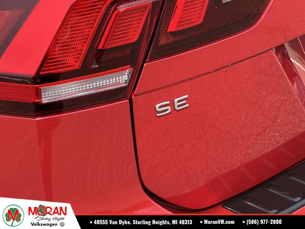 Certified 2024 Volkswagen Tiguan SE AWD/4WD image 9