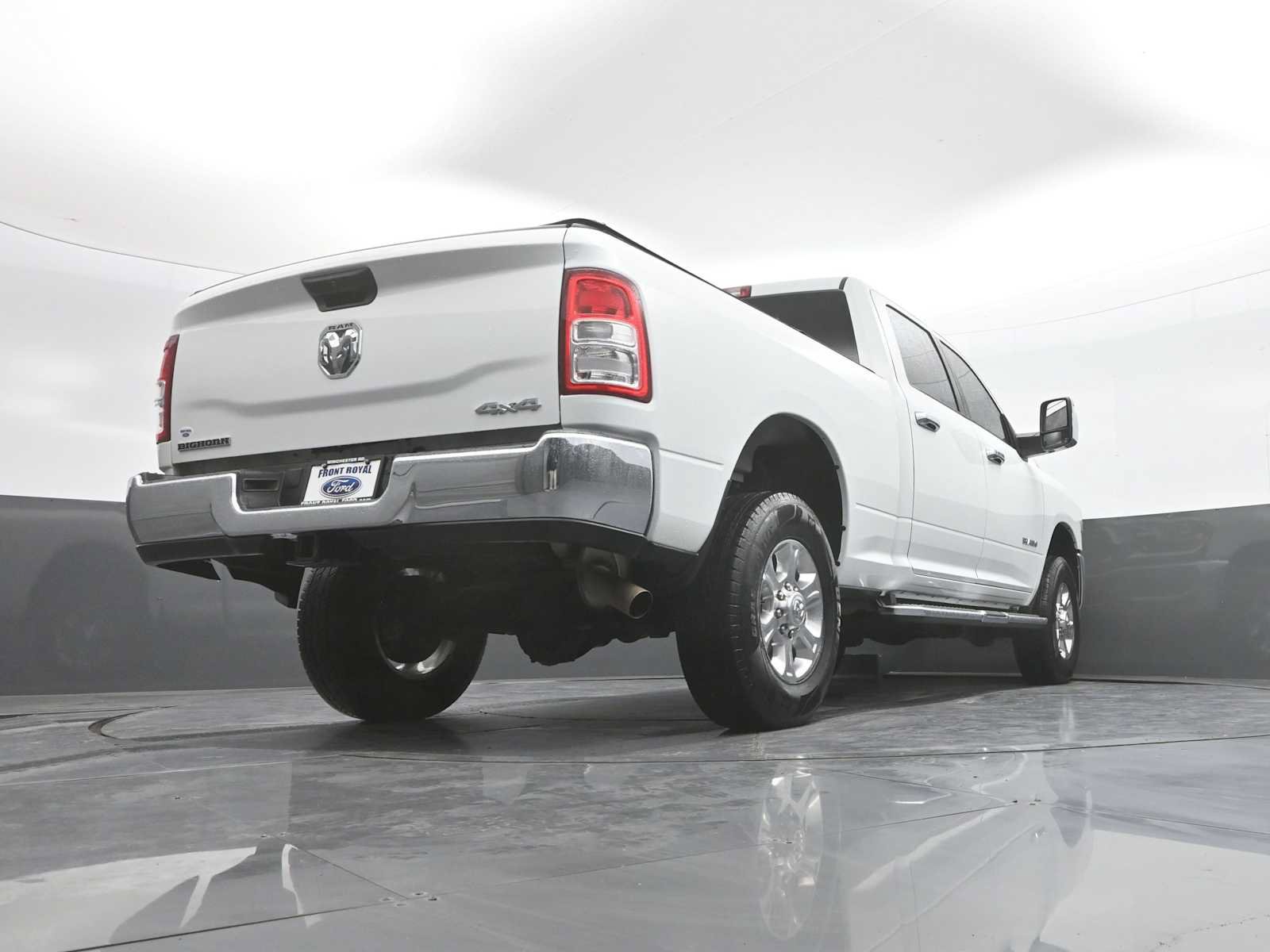 Used 2024 RAM 2500 Big Horn AWD/4WD image 40