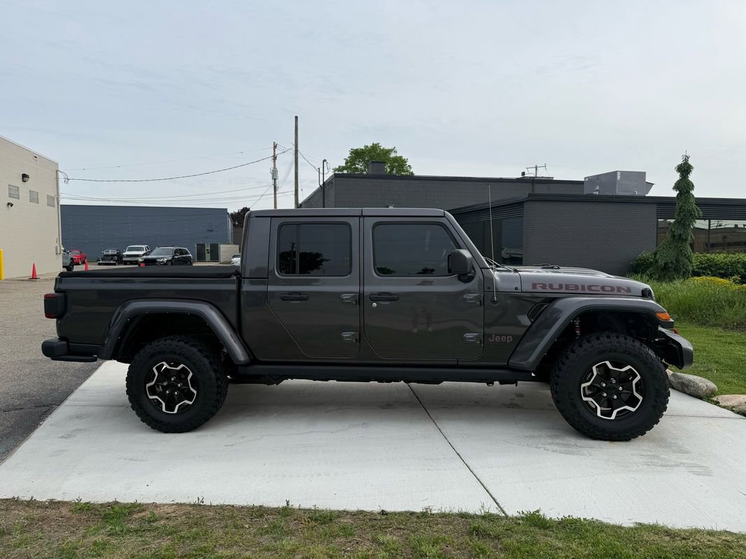 Used 2022 Jeep Gladiator Rubicon w/ Dual Top Group AWD/4WD image 7