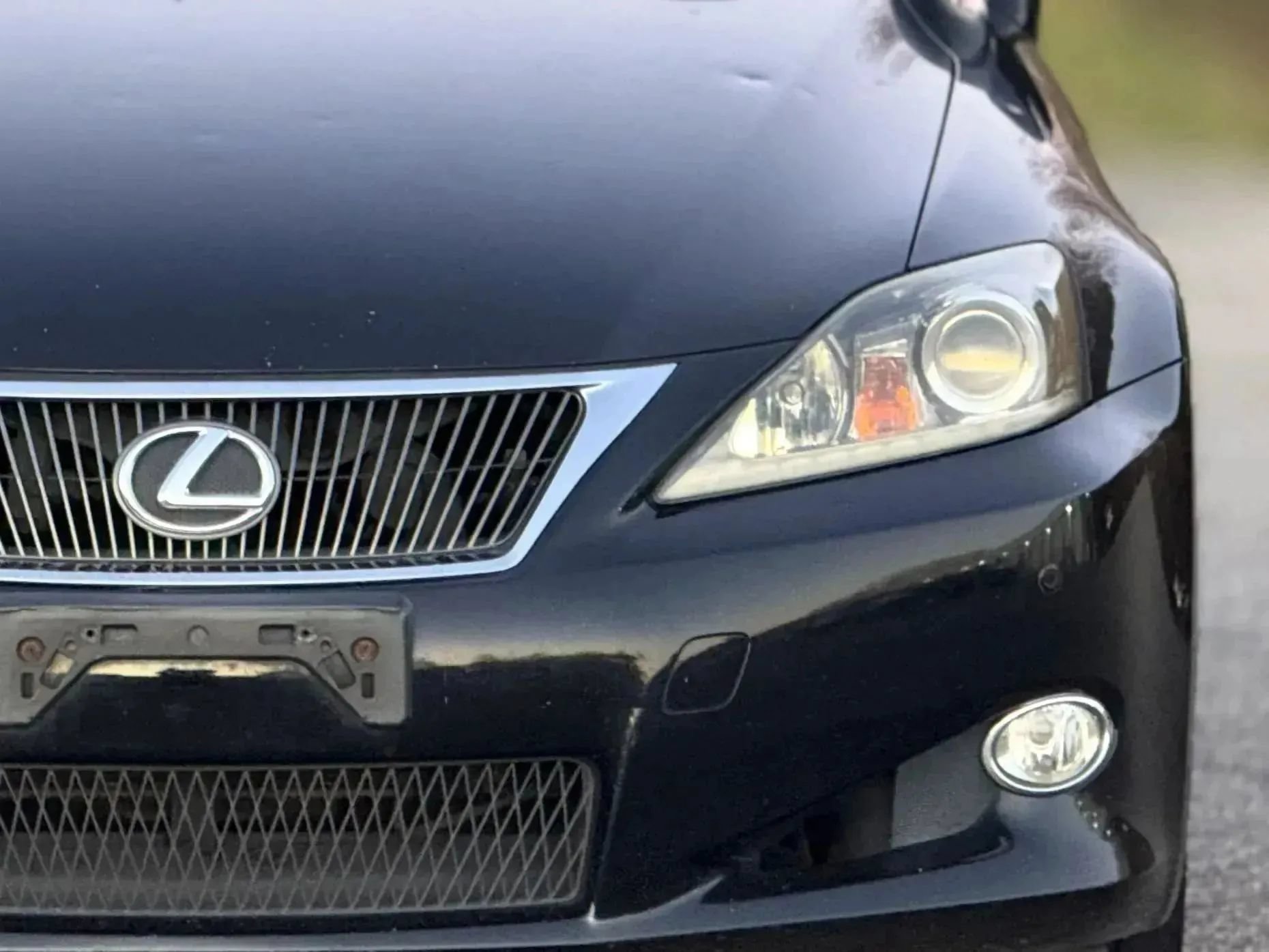 Used 2012 Lexus IS 350C w/ Luxury Pkg RWD image 12