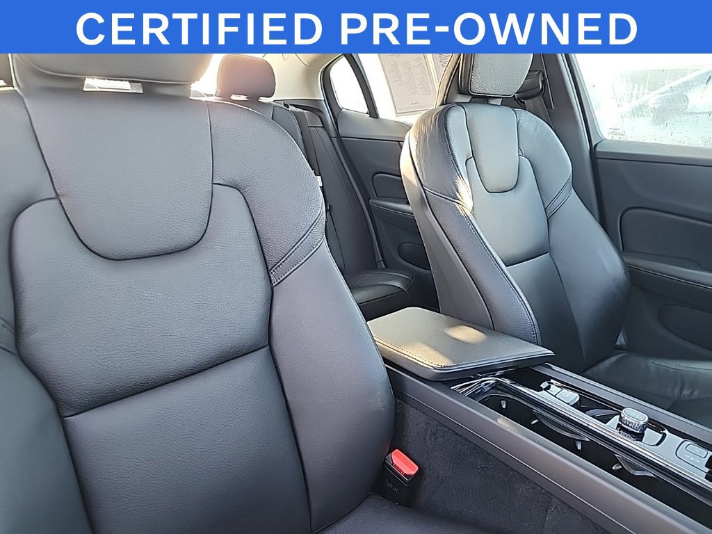 Used 2024 Volvo S60 B5 Plus AWD/4WD image 21