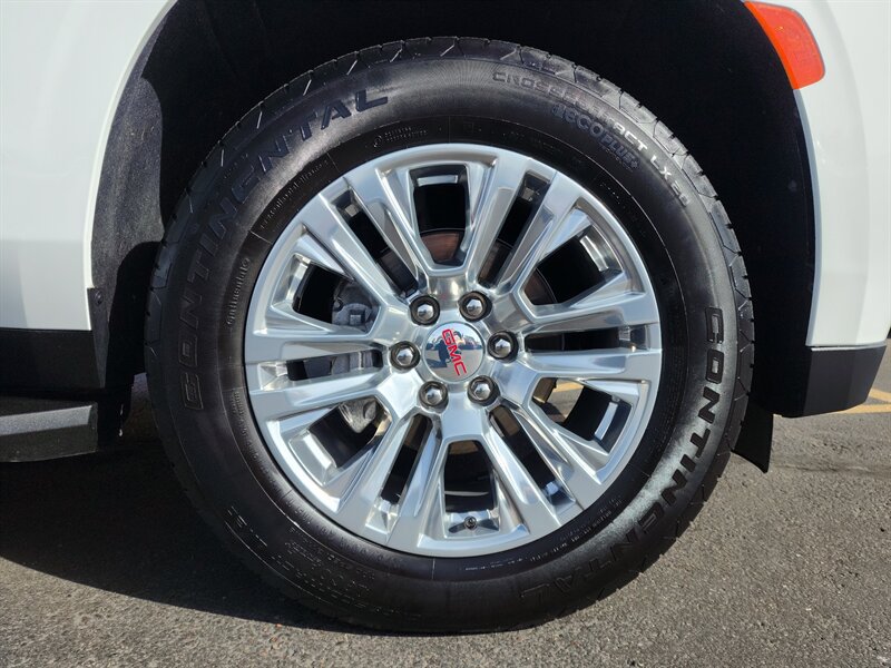 Used 2023 GMC Yukon Denali w/ LPO, Floor Liner Package RWD image 24