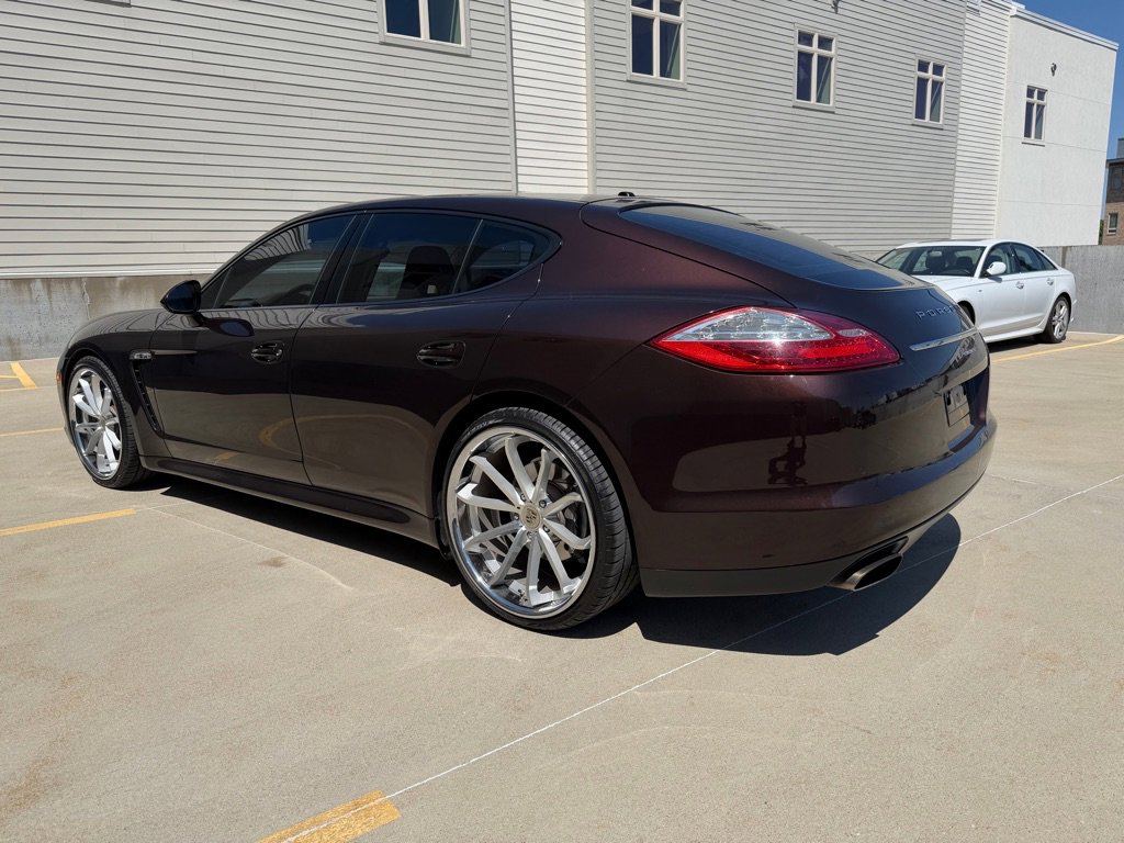 Used 2012 Porsche Panamera image 4