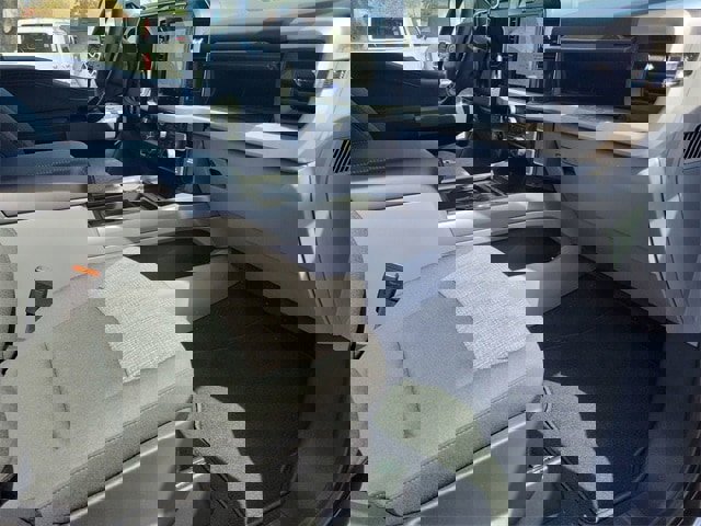 New 2026 Ford F250 XLT w/ XLT Premium Package image 25