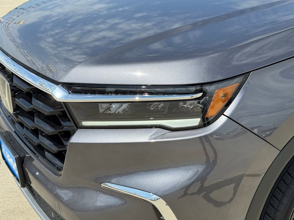 New 2025 Honda Pilot Touring image 12