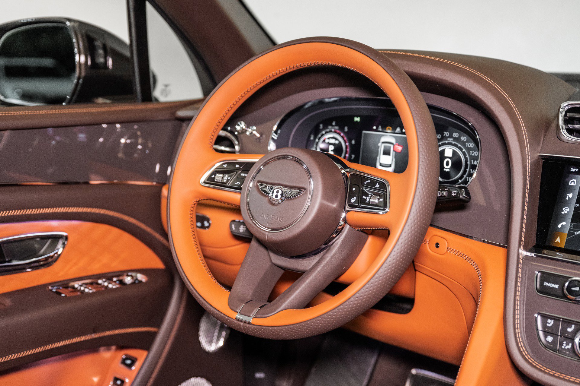 New 2025 Bentley Bentayga image 33