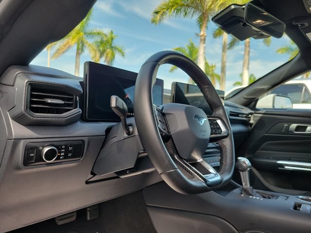 Used 2024 Ford Mustang Coupe RWD image 9