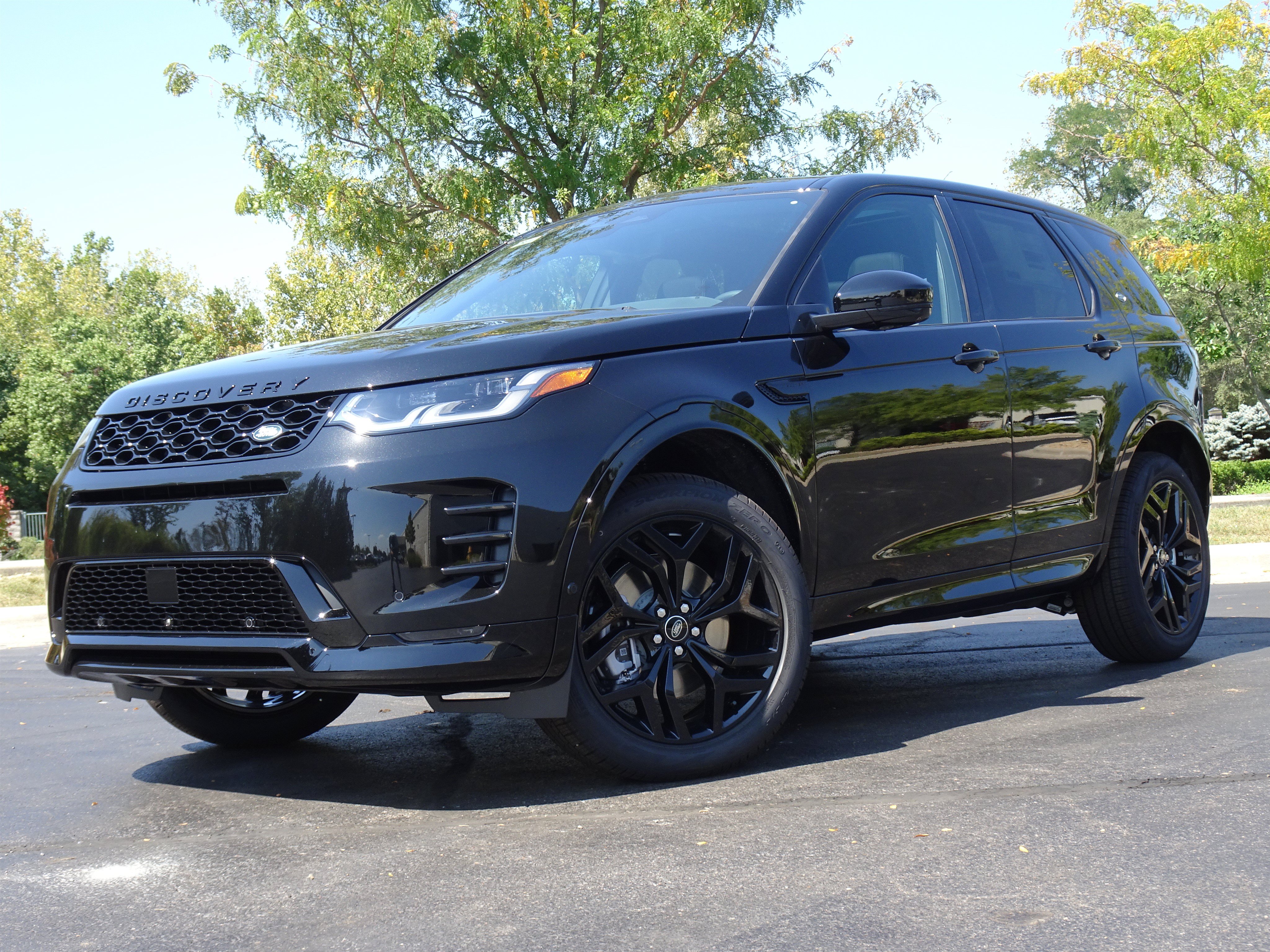 New 2026 Land Rover Discovery Sport Landmark AWD/4WD video 1