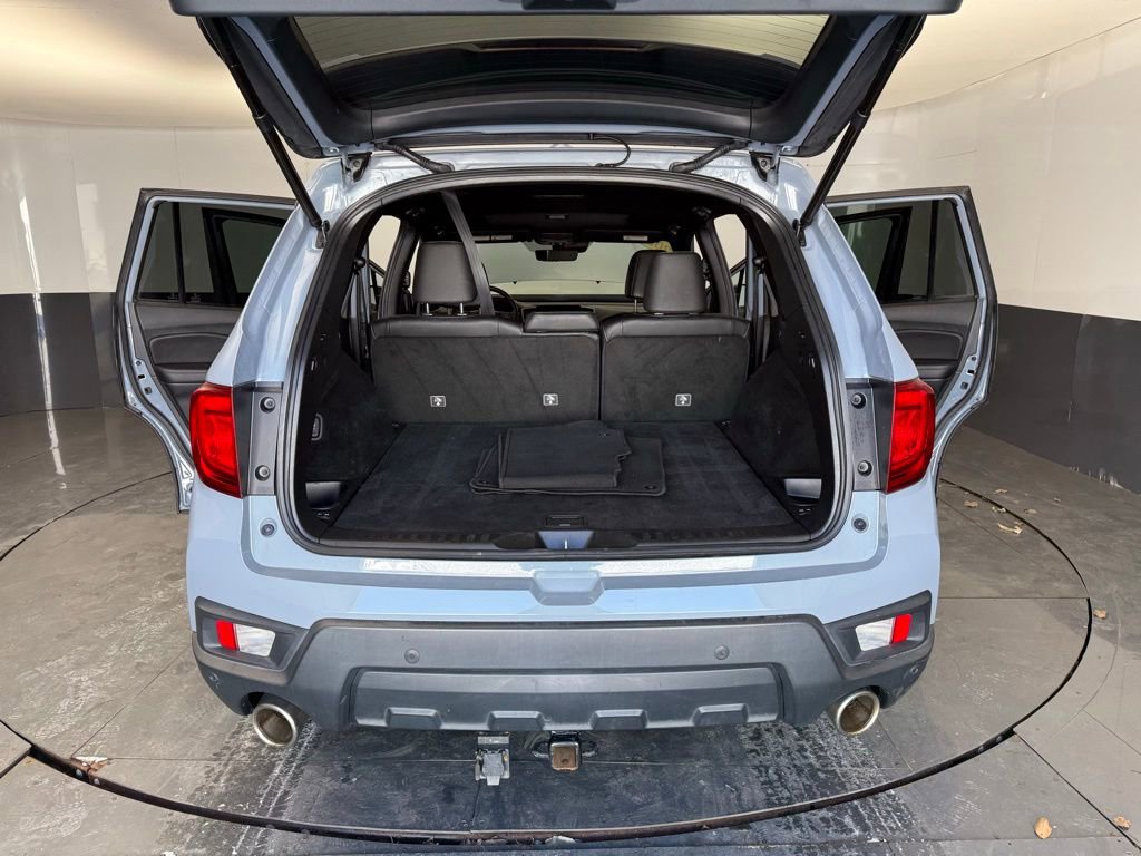 Used 2023 Honda Passport EX-L image 6