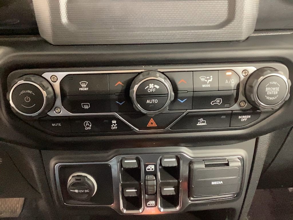 Used 2021 Jeep Wrangler Unlimited Sport image 26