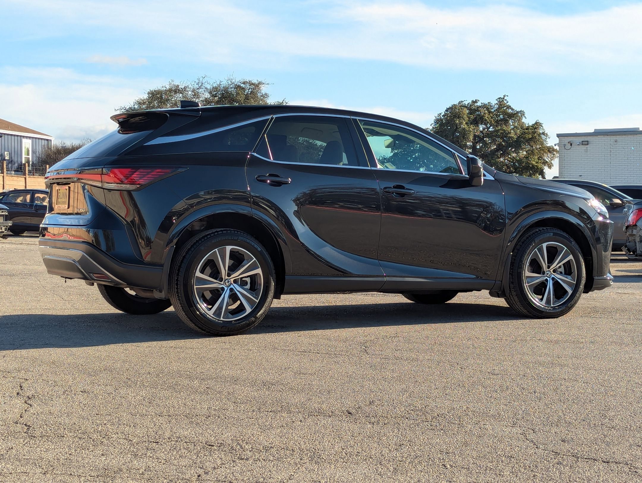 Used 2024 Lexus RX 350 FWD w/ Technology Package image 4