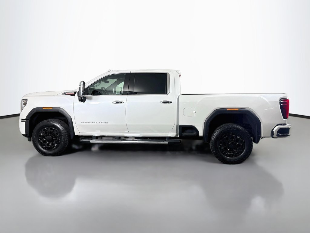 Certified 2024 GMC Sierra 3500 Denali w/ Technology Package AWD/4WD image 4