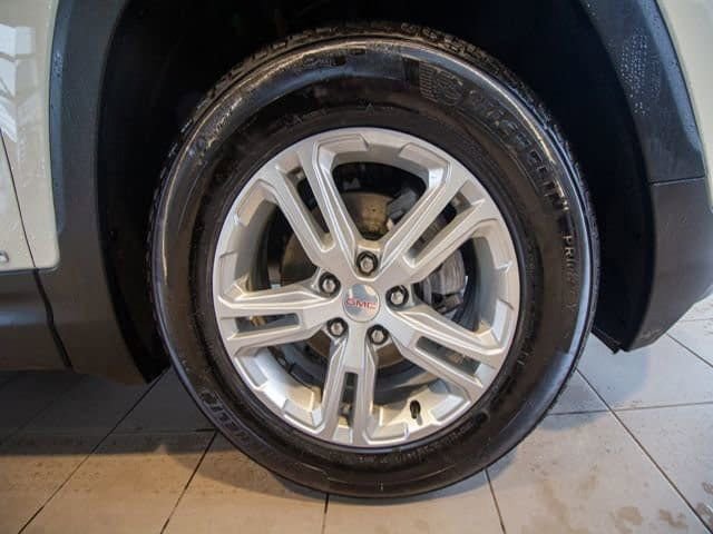 Certified 2023 GMC Terrain SLE w/ Driver Convenience Package image 33