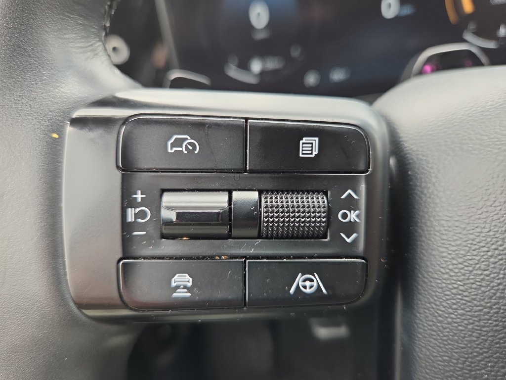 Used 2025 Hyundai Santa Fe Calligraphy AWD/4WD image 30